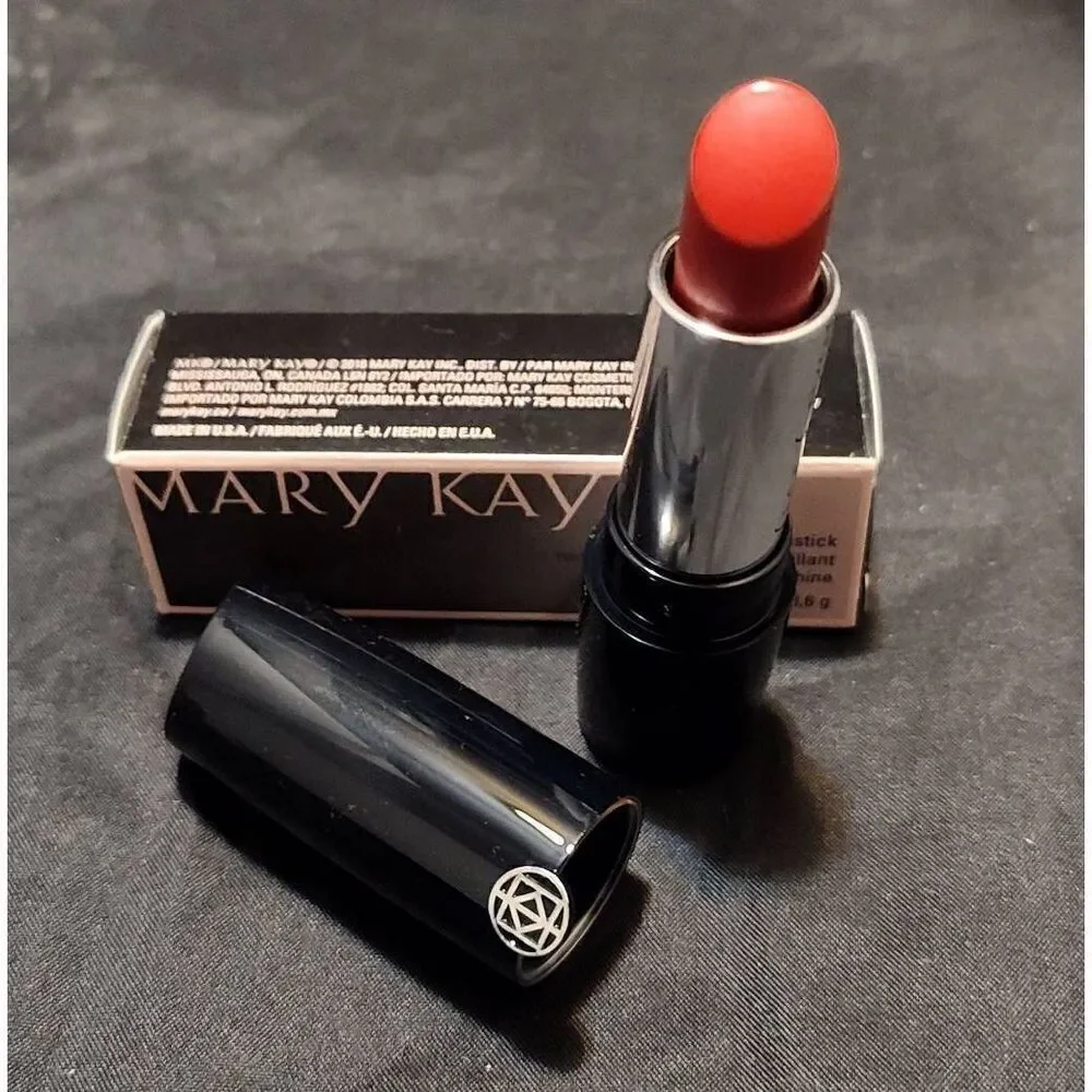 Mary Kay GEL SEMI-SHINE LIPSTICK Red Smolder New in Box